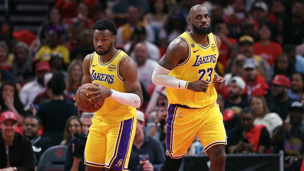 mk体育_mk体育_精选访问通道：ESPN记者：湖人队内部人士暗示詹姆斯父子可能一起转投新球队（封面配图）